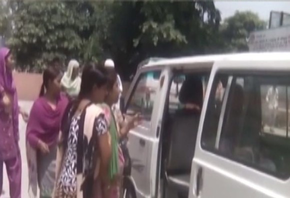 ಉತ್ತರ ಪ್ರದೇಶ: “ಡೀಸೆಲ್ ಇಲ್ಲ” ಎಂಬ ಕಾರಣ ನೀಡಿ ಗರ್ಭಿಣಿಗೆ ಆ್ಯಂಬುಲೆನ್ಸ್ ಒದಗಿಸದ ಆಸ್ಪತ್ರೆ